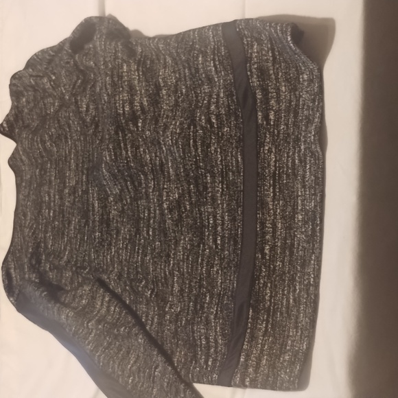 Woman's Sweater/long sleeve Style & Co. Size: L Color: Blacks & Gray's - Picture 6 of 11